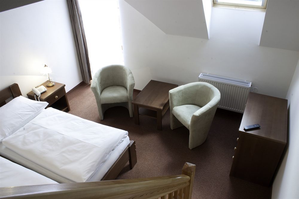 Pytloun Wellness Hotel Hasistejn Misto Экстерьер фото