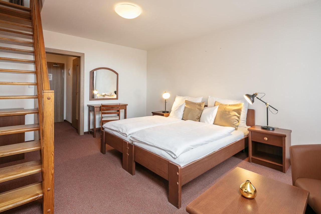 Pytloun Wellness Hotel Hasistejn Misto Экстерьер фото