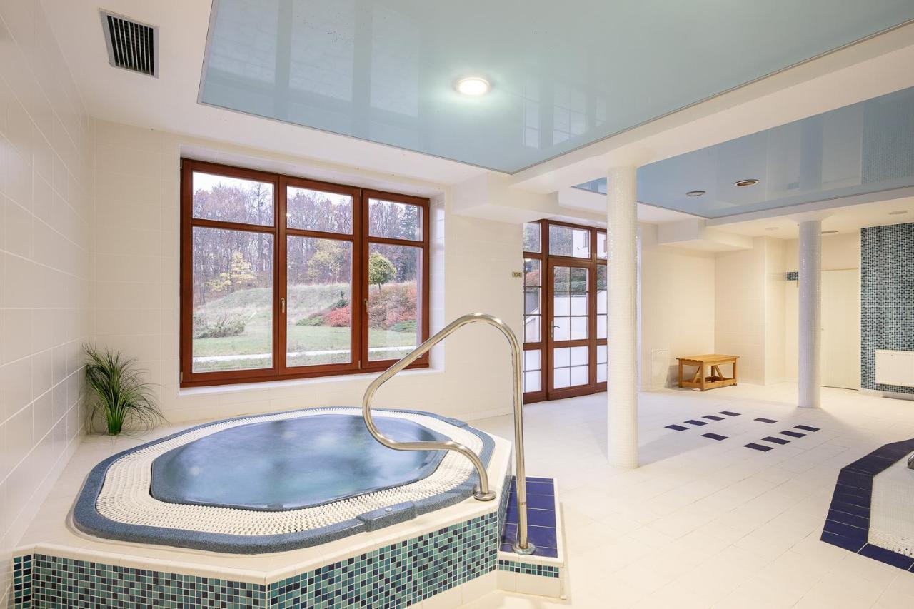 Pytloun Wellness Hotel Hasistejn Misto Экстерьер фото